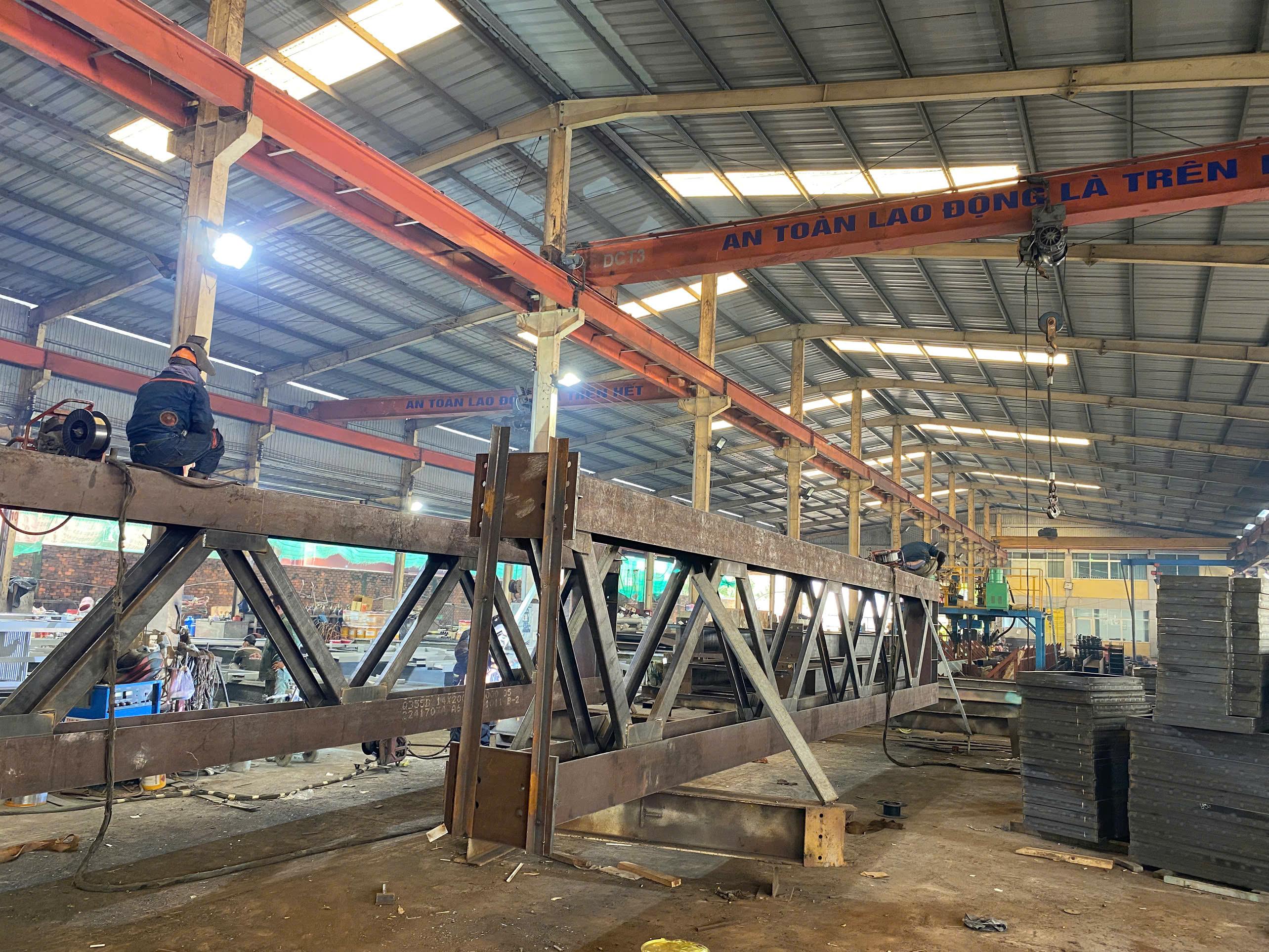 Fabricating Built-Up Columns: A Challenge in the Steel Structure Industry